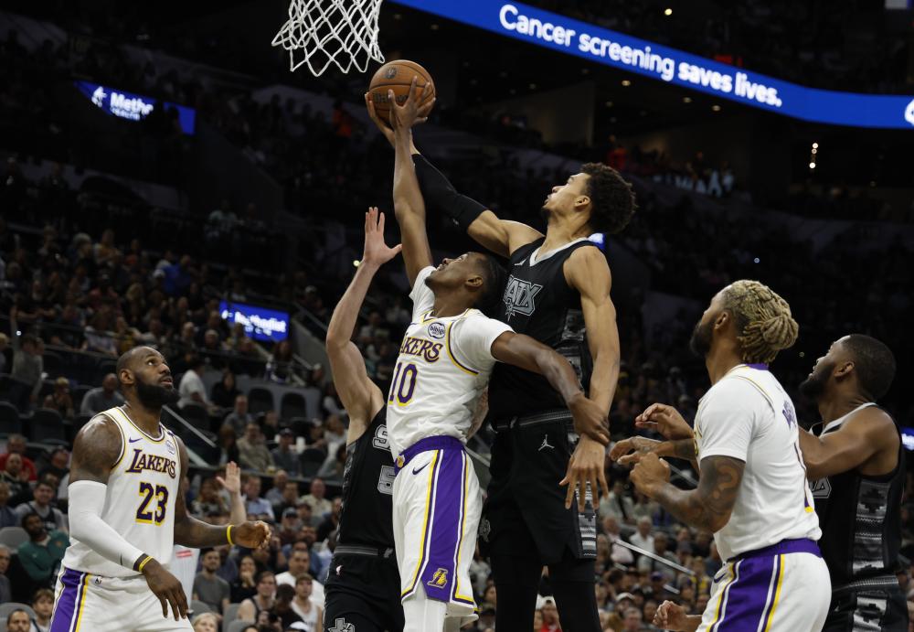 言与足球策 言与足球策