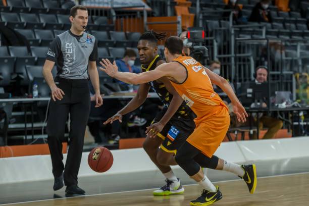 国足球积累 国足球积累