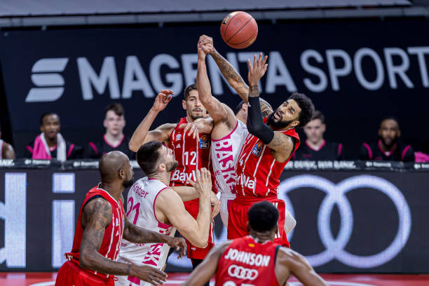 更凸显出球 更凸显出球